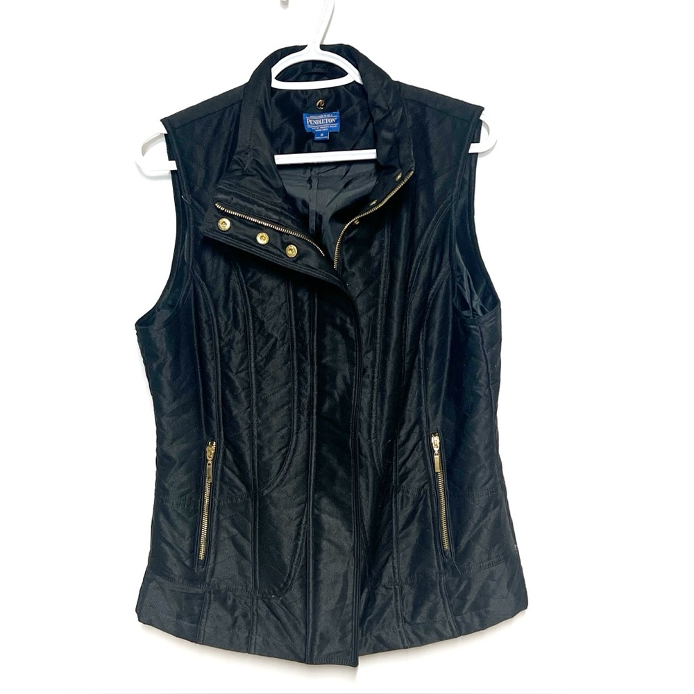 Pendleton Women’s Black Quilted Zip and Snap Front Riding Vest Sz M